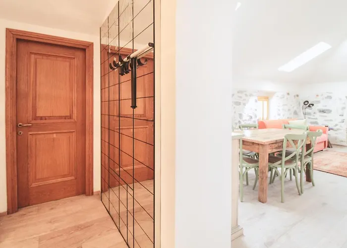 Mansarda Castello * ميناجيو