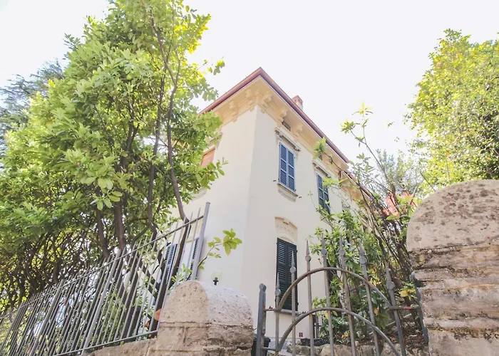 Apartment Mansarda Castello Menaggio